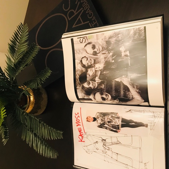 Best triumph of Dolce and Gabbana -20 years-unique - Picture 5 of 5